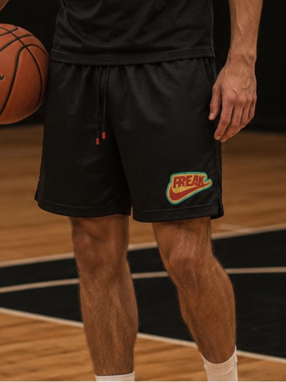 Nike Men’s Giannis FREAK logo Black Mesh Athletic Basketball Shorts Beaded